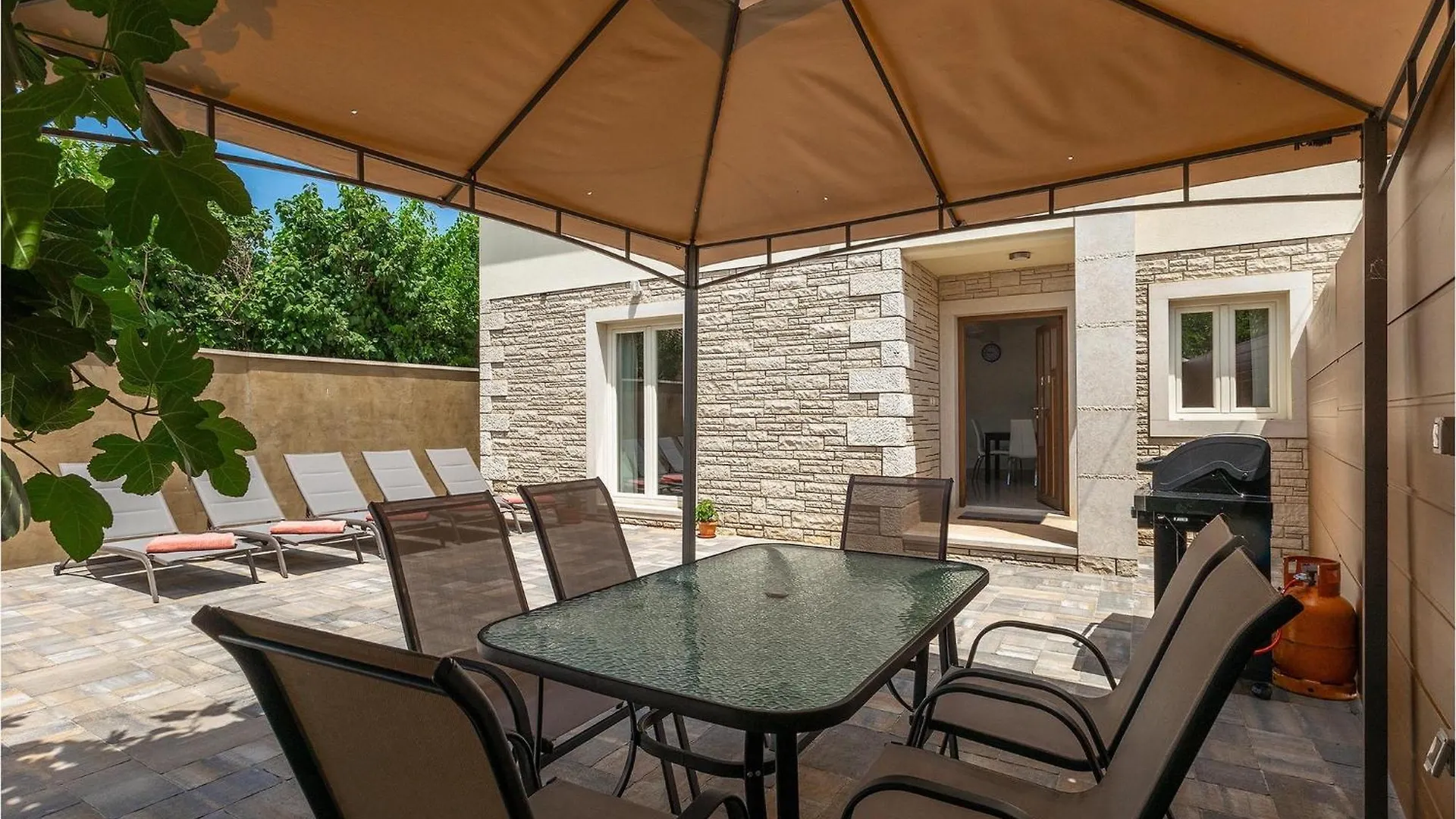 Villa Leni Kringa Kucici Holiday home