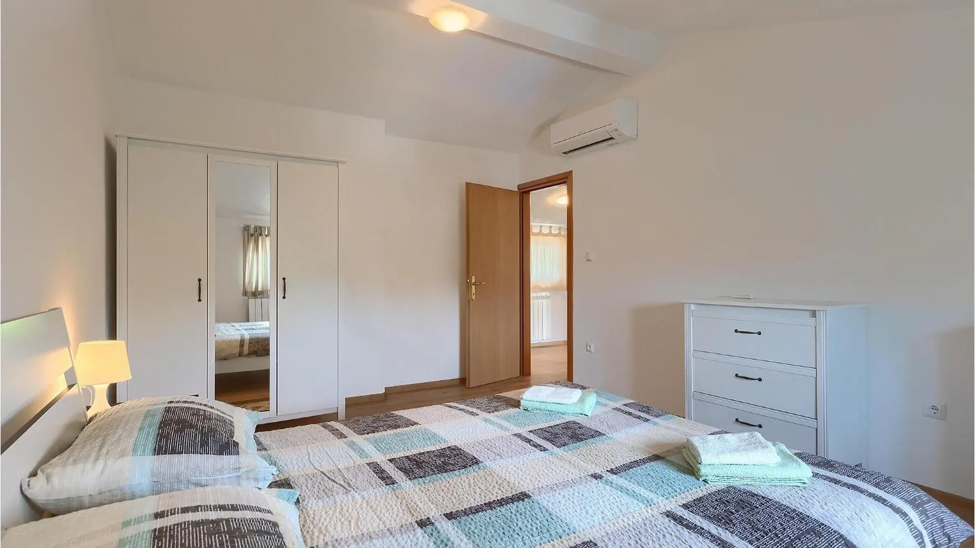 Villa Leni Kringa Kucici 0*,  Croatia